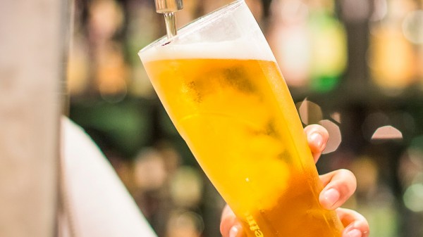 Qué te puede ocurrir si bebes cerveza todos los días