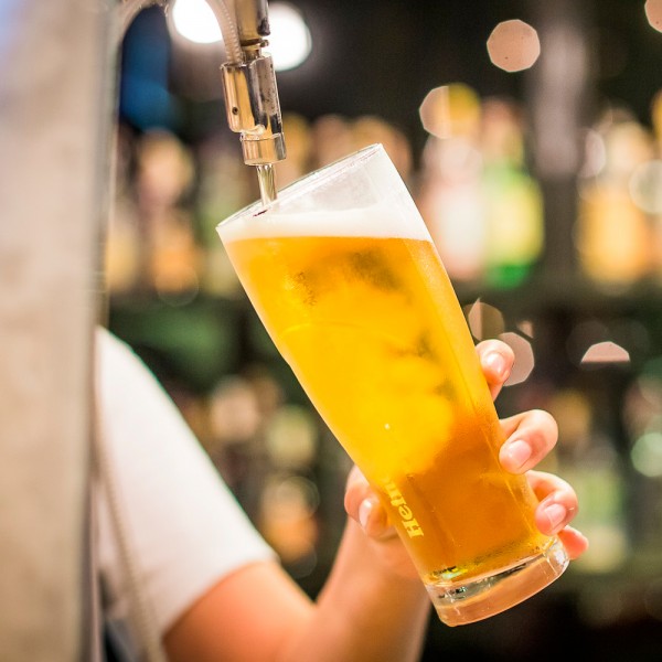 Qué te puede ocurrir si bebes cerveza todos los días