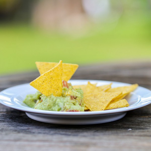 Cómo hacer guacamole casero de forma fácil. Recetas de aperitivos sencillos