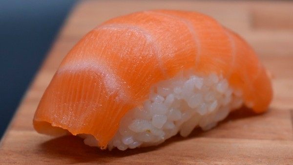 Cómo hacer nigiris y makis de salmón en casa de forma sencilla