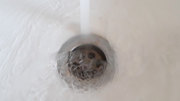 Cómo evitar ese mal olor olor de las tuberías en el hogar