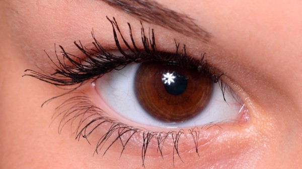 Qué errores debes evitar al depilarte las cejas