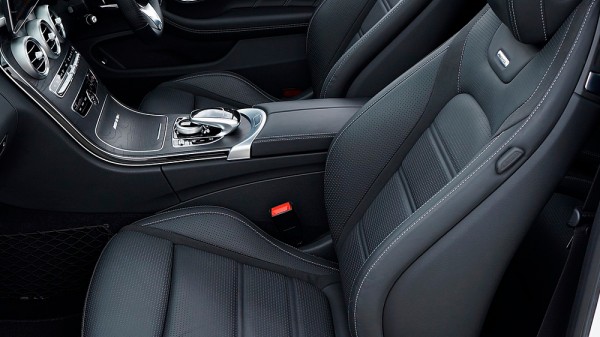 Cómo limpiar los asientos del coche con unos sencillos trucos caseros
