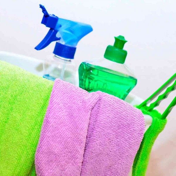 Cómo limpiar fácilmente las manchas del inodoro de cal o sarro incrustados