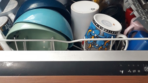 Por qué mi lavavajillas no lava bien y qué hacer para solucionarlo