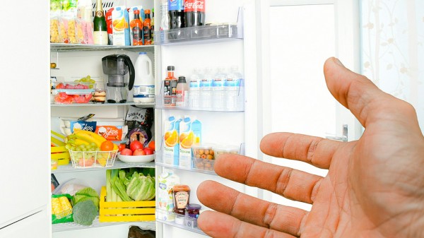 Cómo eliminar el mal olor de la nevera con sencillos trucos caseros