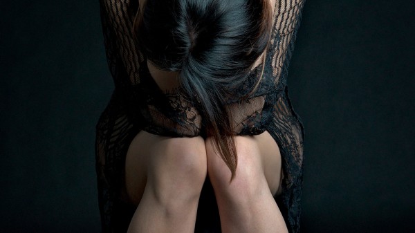 Qué hacer para ayudar a alguien con un ataque de pánico