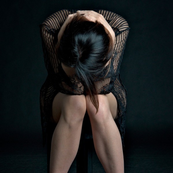 Qué hacer para ayudar a alguien con un ataque de pánico