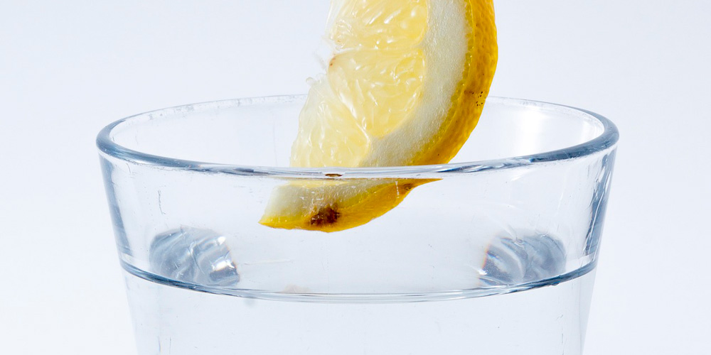 agua con limón
