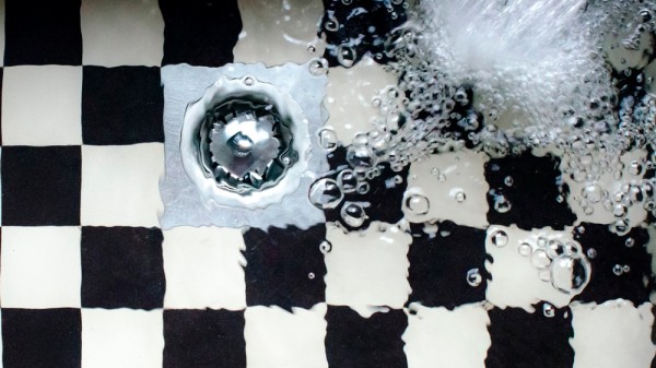 Cómo desatascar el desagüe de la ducha de forma fácil