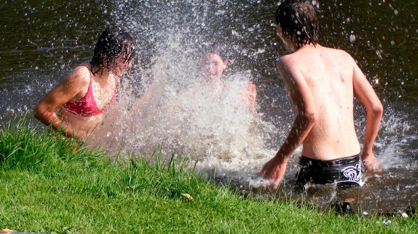 15 ideas de actividades de verano para adolescentes. Planes creativos y divertidos