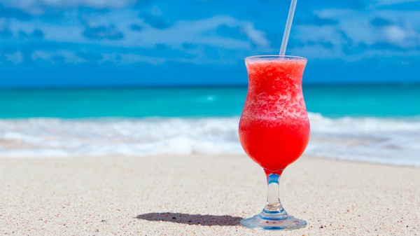 Qué bebidas pueden mantenerte hidratado (además del agua)