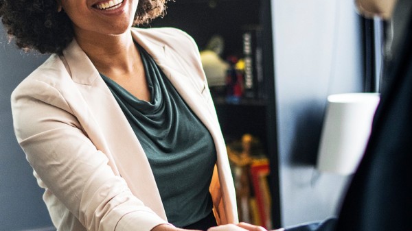 Cómo responder preguntas difíciles en una entrevista de trabajo y quedar bien