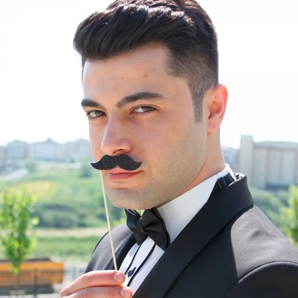 Cómo lucir un buen bigote y mantenerlo en perfecto estado