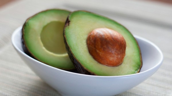 Cómo madurar un aguacate en pocos minutos