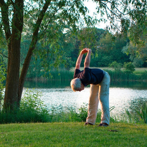 Por qué el ejercicio físico en personas mayores es esencial para envejecer bien