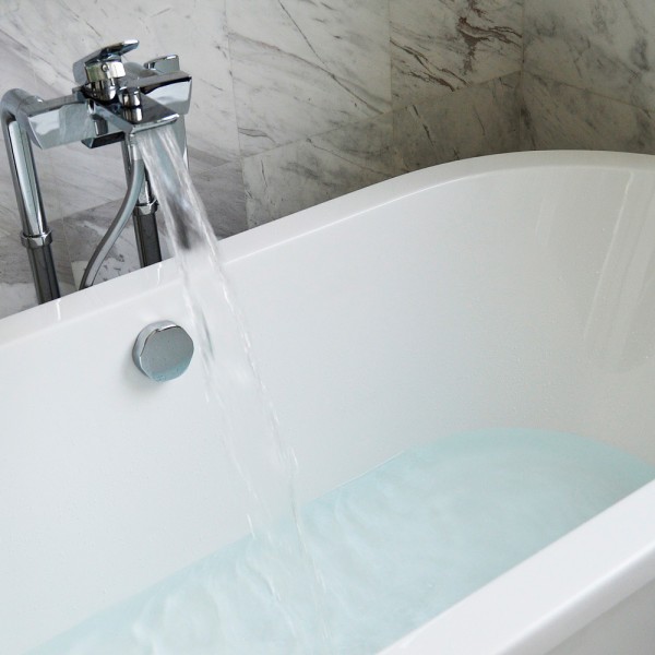 Cómo evitar los peligrosos resbalones en la ducha o la bañera