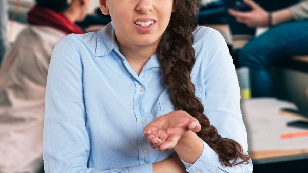 Qué señales indican que caes mal a la gente