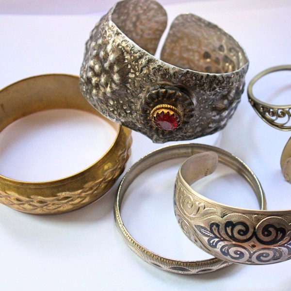 Cómo limpiar bisutería oxidada y hacerla lucir como nueva