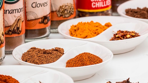 Cuáles son las hierbas y especias más usadas en la cocina (de la A a la Z)