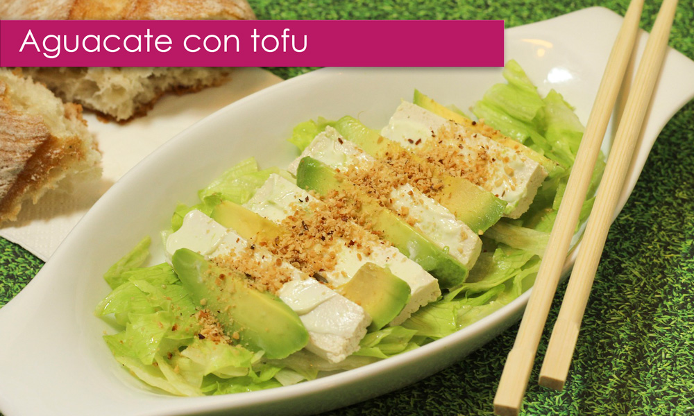 desayuno de aguacate con tofu