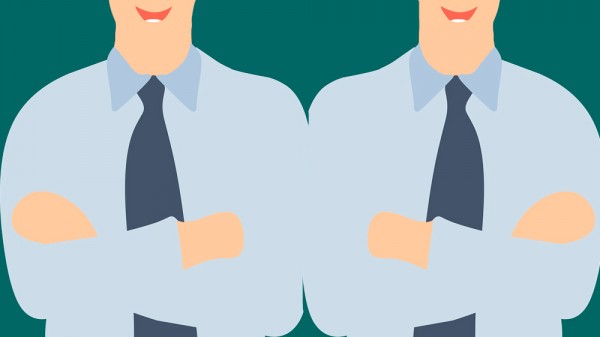 ¿Cómo cruzas los brazos? Lo que dice sobre tu personalidad