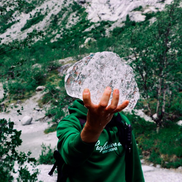 Por qué el hielo quema la piel