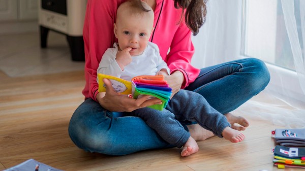 Qué normas establecer para la niñera de tus hijos (reglas no negociables)