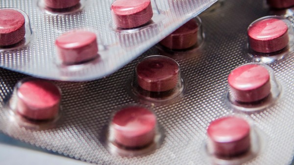 Qué puede ocurrir si tomas medicamentos caducados
