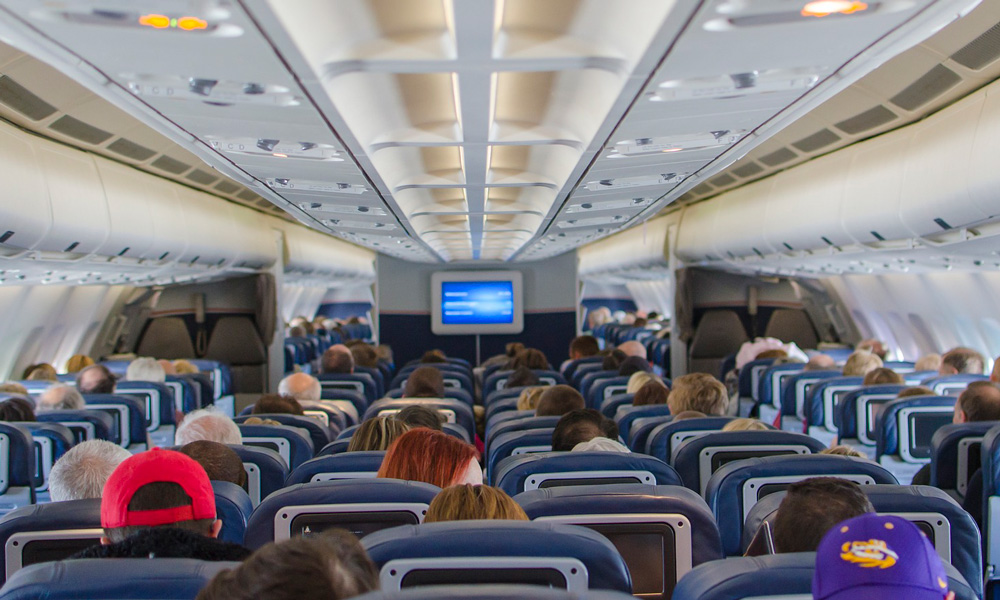 clase turista en un avión