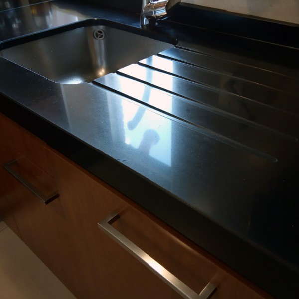 Cómo limpiar una encimera de mármol, silestone o granito | Más fácil y menos esfuerzo