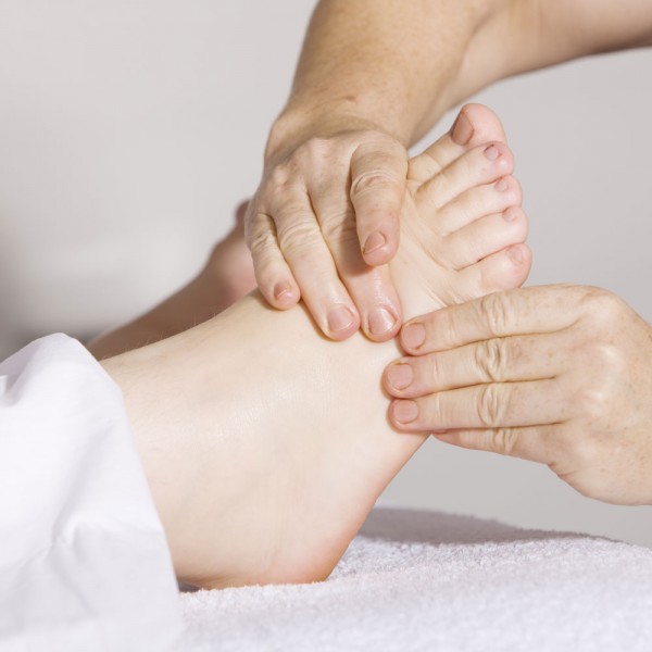 Cómo hacer el masaje de pies más increíble paso a paso