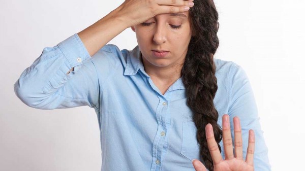 Por qué me mareo al levantarme o agacharme