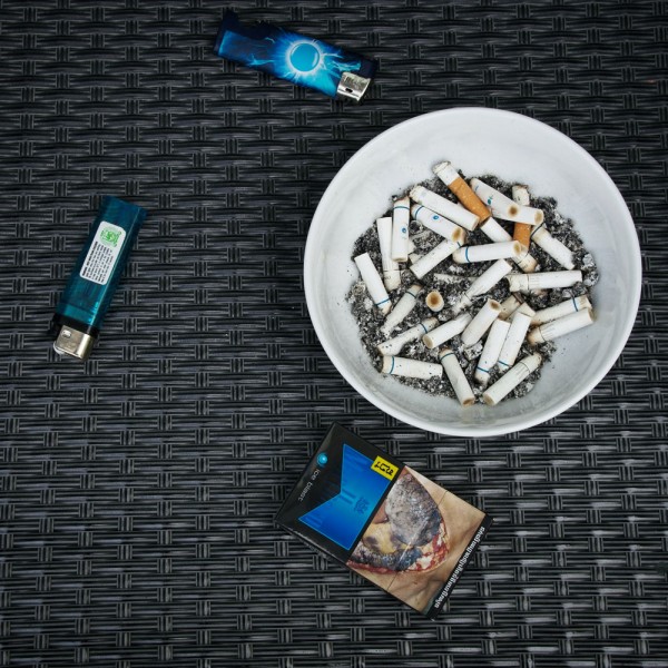 Cómo acabar con el mal olor a tabaco en casa