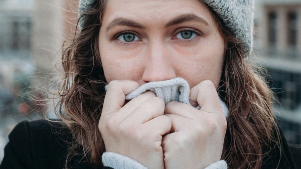 Escalofríos en el cuerpo: qué son y por qué suceden