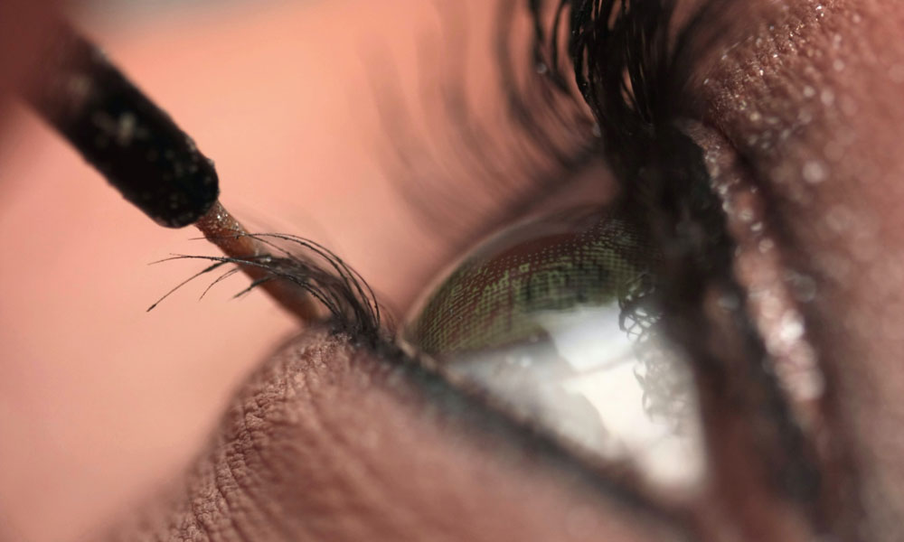 ¿puede ser malo el rímel y eyeliner para los ojos?