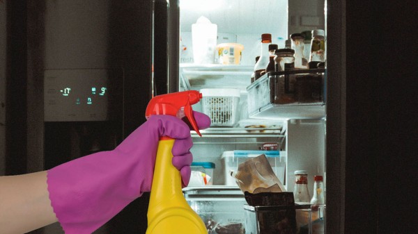 Cómo limpiar la nevera de forma rápida y eficaz