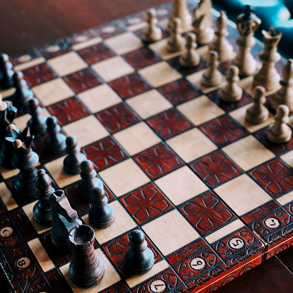 ¿Quién y cómo se inventó el ajedrez? La historia del rey de los juegos de mesa