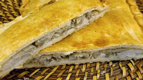 Cómo hacer una empanada de pollo y champiñones. Recetas caseras