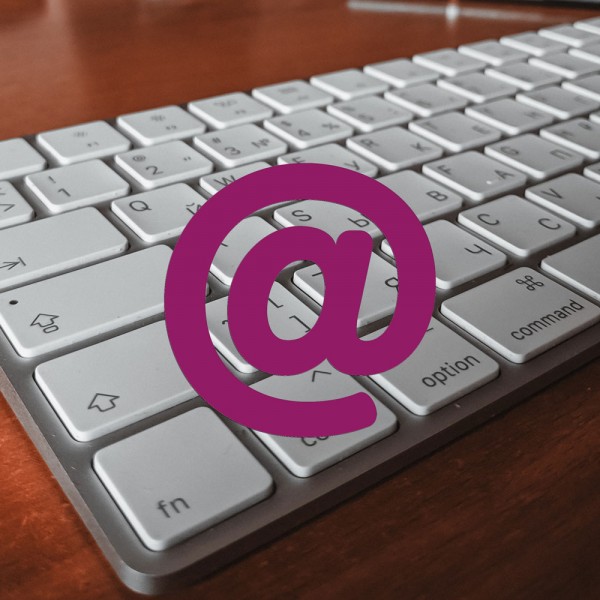 Cómo poner la arroba (@) en Mac: atajos de teclado
