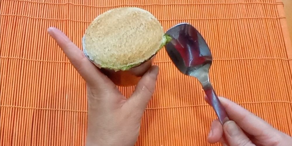 pastel de aguacate y salmón, paso 6