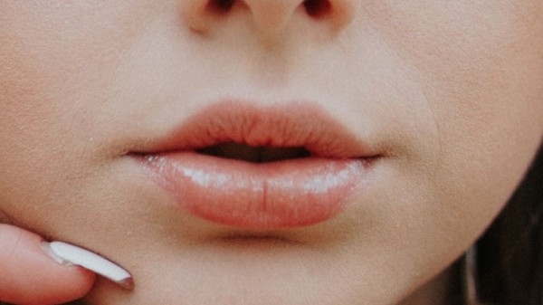 ¿Te puedes inyectar ácido hialurónico en casa?