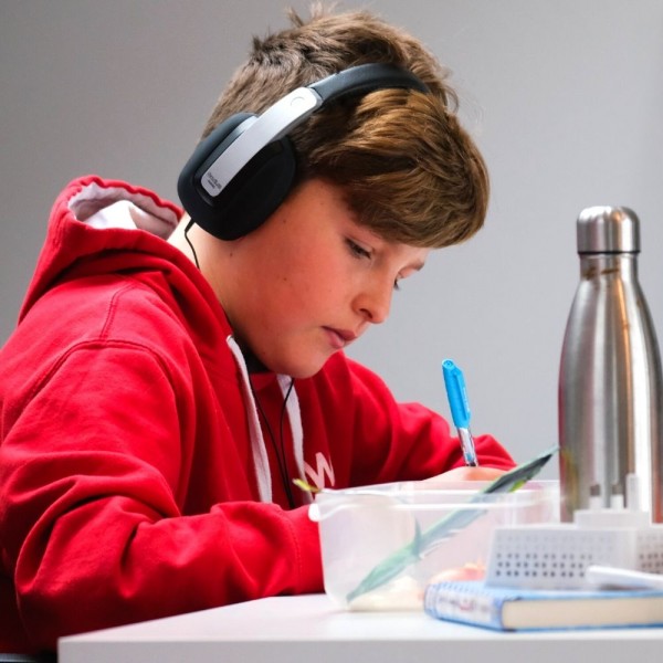 Estudiar con música de fondo, ¿concentra o desconcentra?