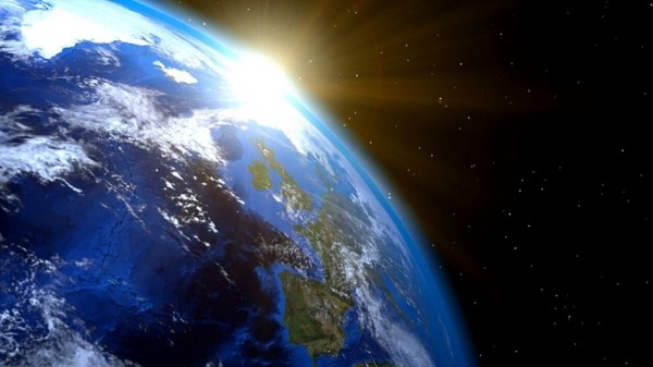 Cuál es la diferencia entre solsticio y equinoccio