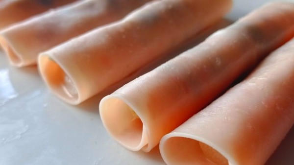 Rollitos de espárragos. Receta fácil y rápida para un tentempié