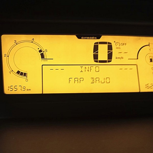 Nivel bajo de aditivo fap en el coche, ¿qué significa?