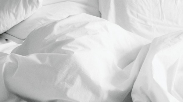 Trucos para lavar almohadas en la lavadora sin estropearlas