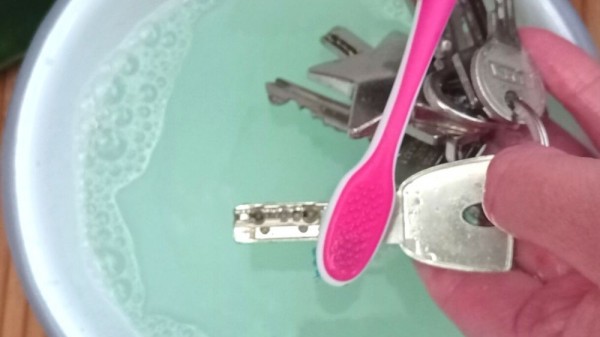 Cómo limpiar y desinfectar tus llaves de forma eficaz