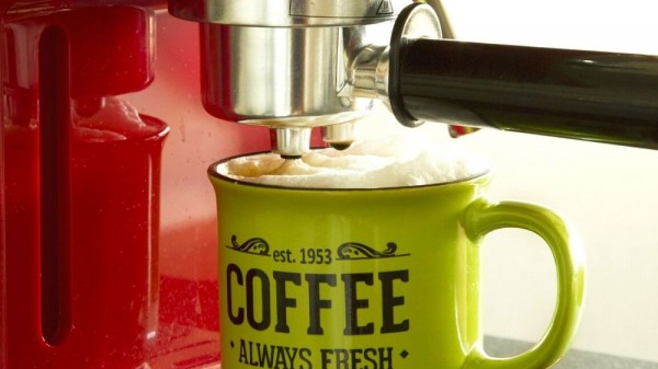 Cómo descalcificar tu máquina de café con sencillos trucos caseros