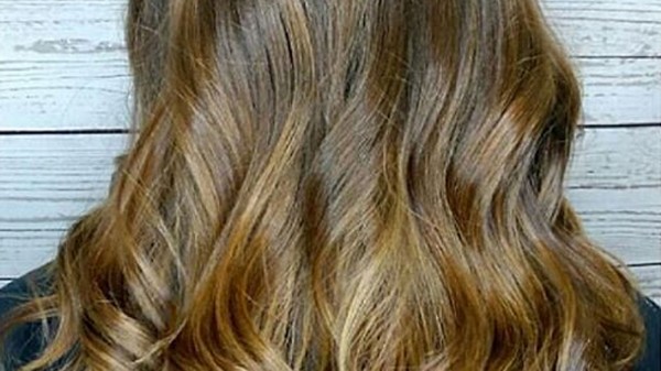 Qué son las mechas balayage y cómo se diferencian de las californiana